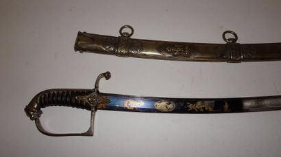 FRANCE

Sabre de cavalerie en laiton argenté.

Garde...