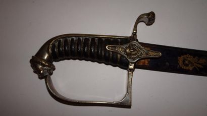 FRANCE

Sabre de cavalerie en laiton argenté.

Garde...