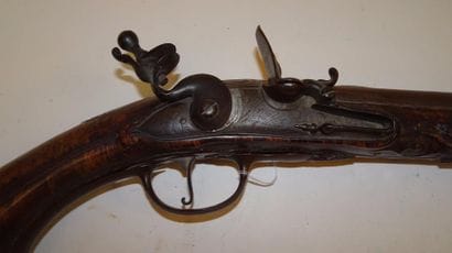 FRANCE

Pistolet d'arçon à silex.

Platine...