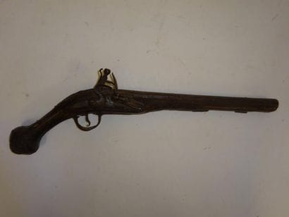 Pistolet d'arçon.

Platine à silex et chien...