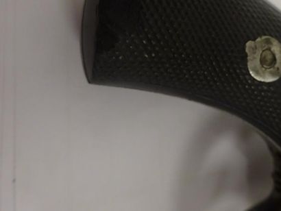 FRANCE

Revolver à broche, à six coups, à...