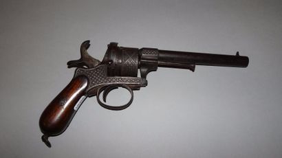 FRANCE.

Lefaucheux à Paris.

Revolver à...