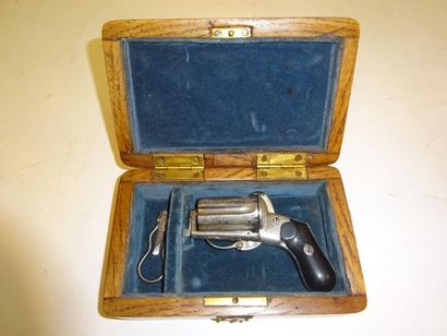 FRANCE

DEPREZ Breveté.

Revolver poivrière...