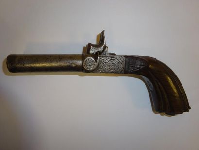 FRANCE

Pistolet à coffre à percussion à...