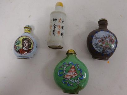 CHINE


Quatre flacons tabatières, du XXème...