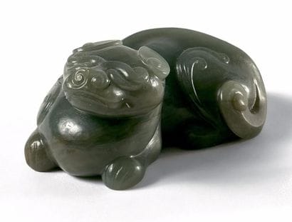 CHINE - XIXe siècle

Statuette en néphrite...
