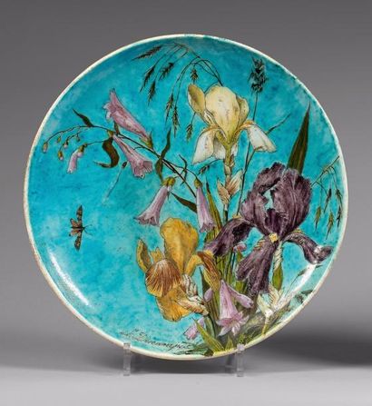 Théodore DECK (1823-1891)

Iris.
Plat en...