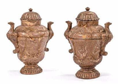 Attribué à APT LE CASTELLET
Paire de vases...
