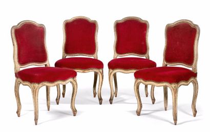 Quatre chaises à la Reine à dossier plat...