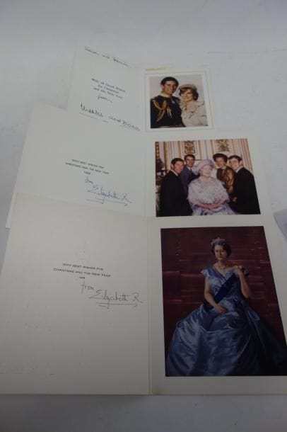 Trois cartes de voeux de la famille d'Angleterre,...
