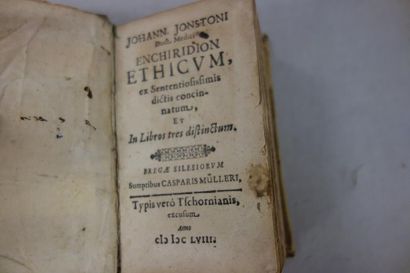 Trois livres du XVIIème siècle reliés en...
