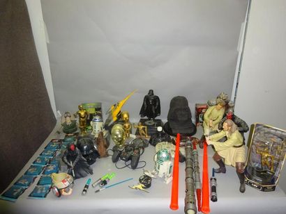 STAR WARS

Fort lot de Micro Machines, Figurines,...