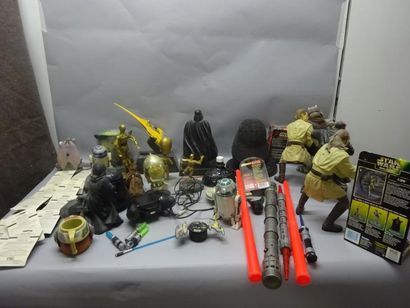 STAR WARS

Fort lot de Micro Machines, Figurines,...