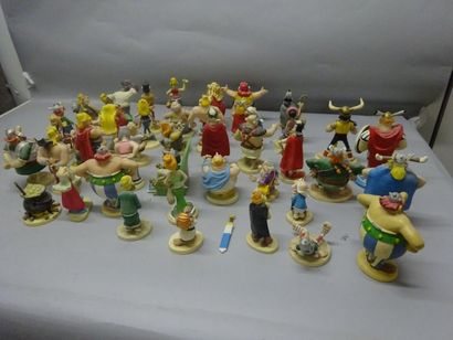 ASTERIX (1/2 + 2/2)

Lot de +/- 45 Figurines...