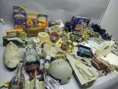 STAR WARS

Lot de +/- 40 pieces de Micro...