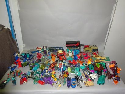 TRANSFORMERS (1/3 + 2/3 + 3/3)

For lot +/-...