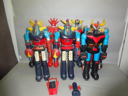 JUMBO MACHINDERS

Goldorak + Raydeen x2 +...