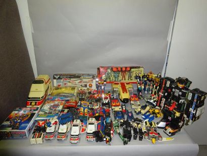 SENTAI (1/2 + 2/2)
Lot comprenant +/- 30...