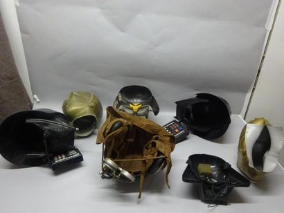 STAR WARS

Fort lot de figurines et accessoires.

1995...