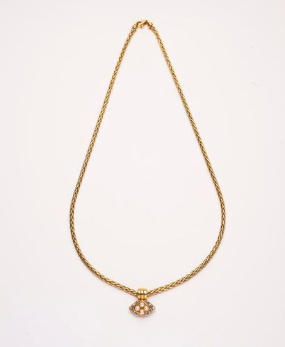 Collier en or jaune (750) à mailles palmier...