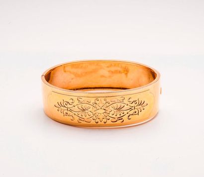 Bracelet rigide ouvrant en or jaune (750)...