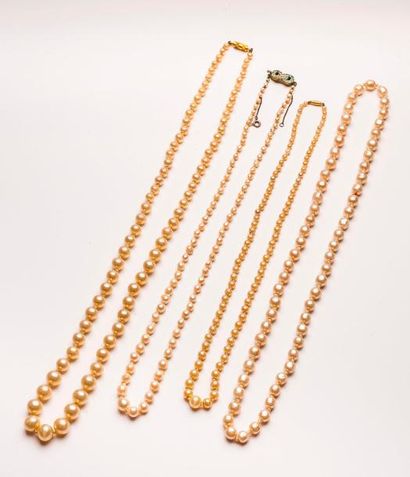 Collier de perles de culture d'eau douce...