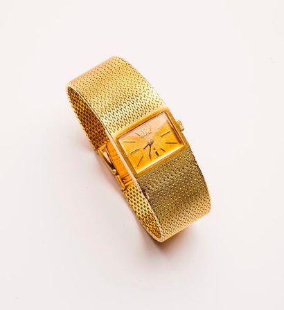 OMEGA


Montre de dame en or jaune (750).

Boîtier...