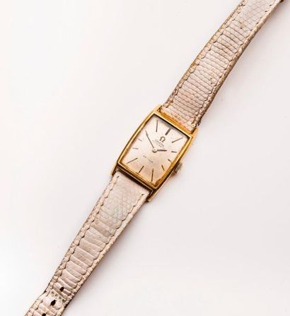 OMEGA, DE VILLE


Montre de dame, boîtier...