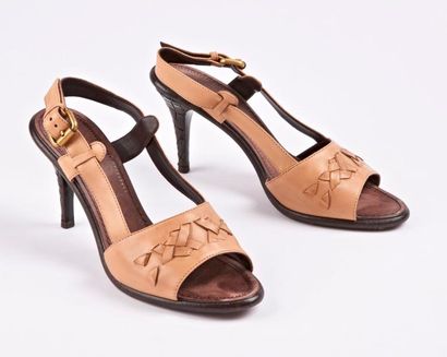 BOTTEGA VENETA


Paire de sandales en cuir...