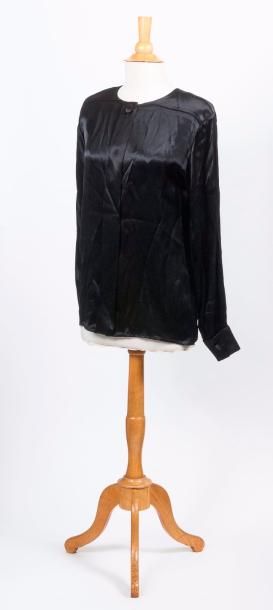 SAINT LAURENT Rive Gauche


Blouse en satin...