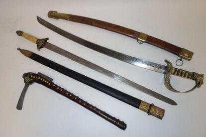 Trois armes blanches de fantaisie, du XXème...