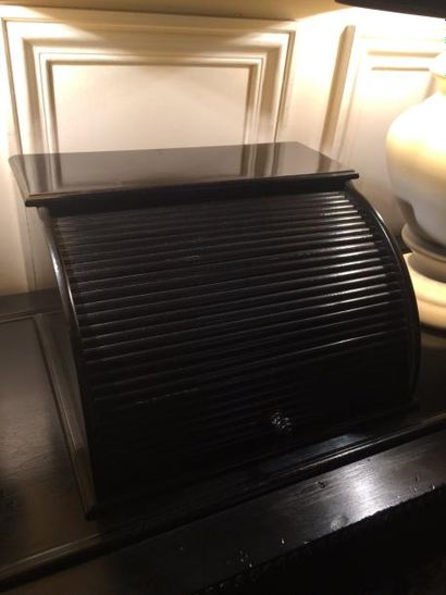 Petit coffret range-courrier en bois noirci,...