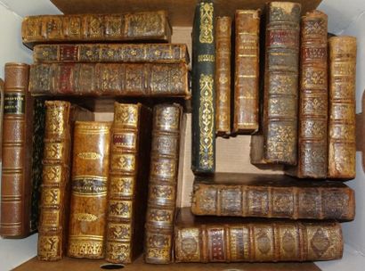 16 volumes divers, dont :

- Oeuvres de Boileau,

-...