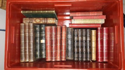 Caisse de livres en demie reliures ou toilages,...