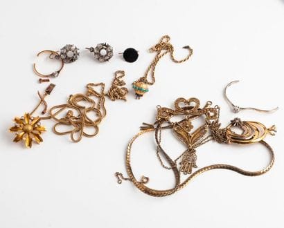 Lot de bijoux en or jaune (min.375) comprenant...