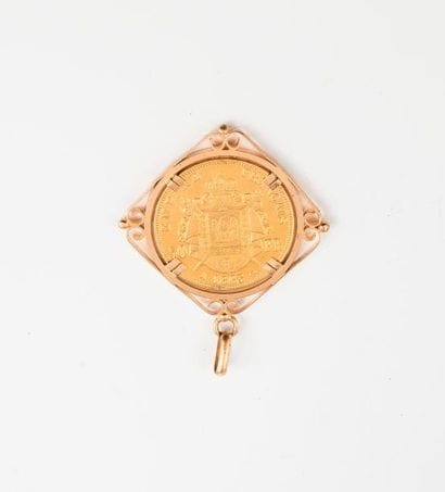 Pendentif en or jaune (750) retenant une...