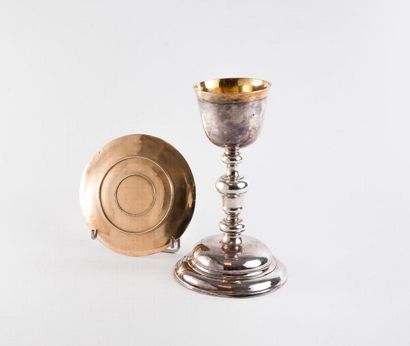 Calice en argent (944) uni.

L'intérieur...