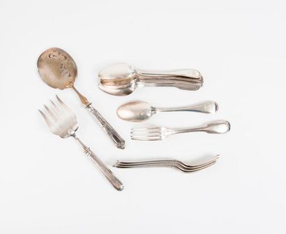 Lot de quatre couverts de table en argent...