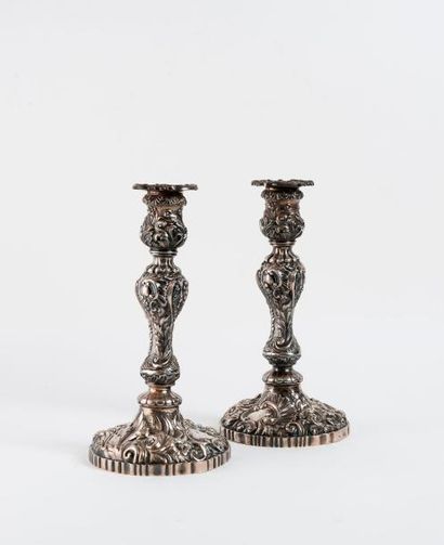 Paire de flambeaux en argent (925) à fût...