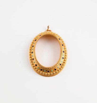 Monture ovale de pendentif en or jaune (750)...
