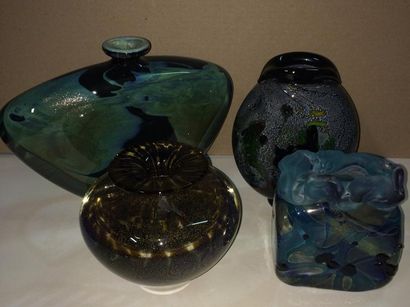Jean Claude NOVARO (1943-2015)


Deux vases...