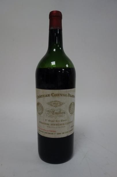 Château CHEVAL BLANC

Magnum, 1962.

Niveau...