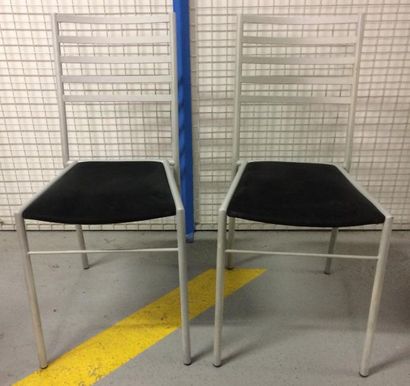 FLY LINE Made in Italy 


Suite de 8 chaises...