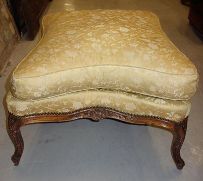 Tabouret bout de pieds de duchesse brisée...