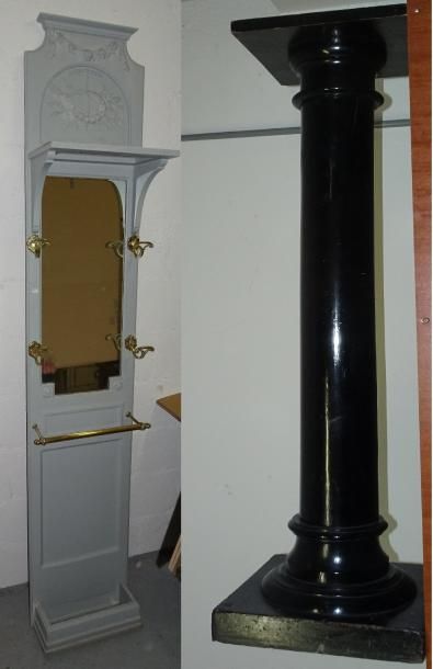 Meuble porte-manteau d'entrée en bois laqué...