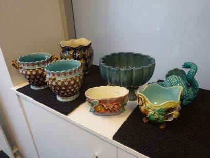Mannette de barbotines : jardinières et cache-pots.

Accidents...