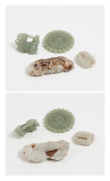 CHINE, XIXÈME SIÈCLE


Quatre objets en néphrite...