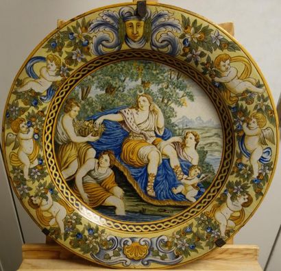 DANS LE GOUT DE LA MAJOLIQUE ITALIENNE


Grand...