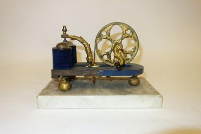 Machine magnéto-électrique de salon en bronze...