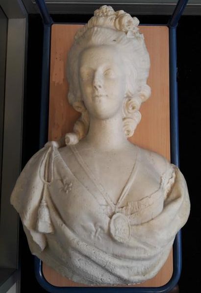 D'après un modèle de Félix LECOMTE (1737-1817)


Marie-Antoinette.

Grand...